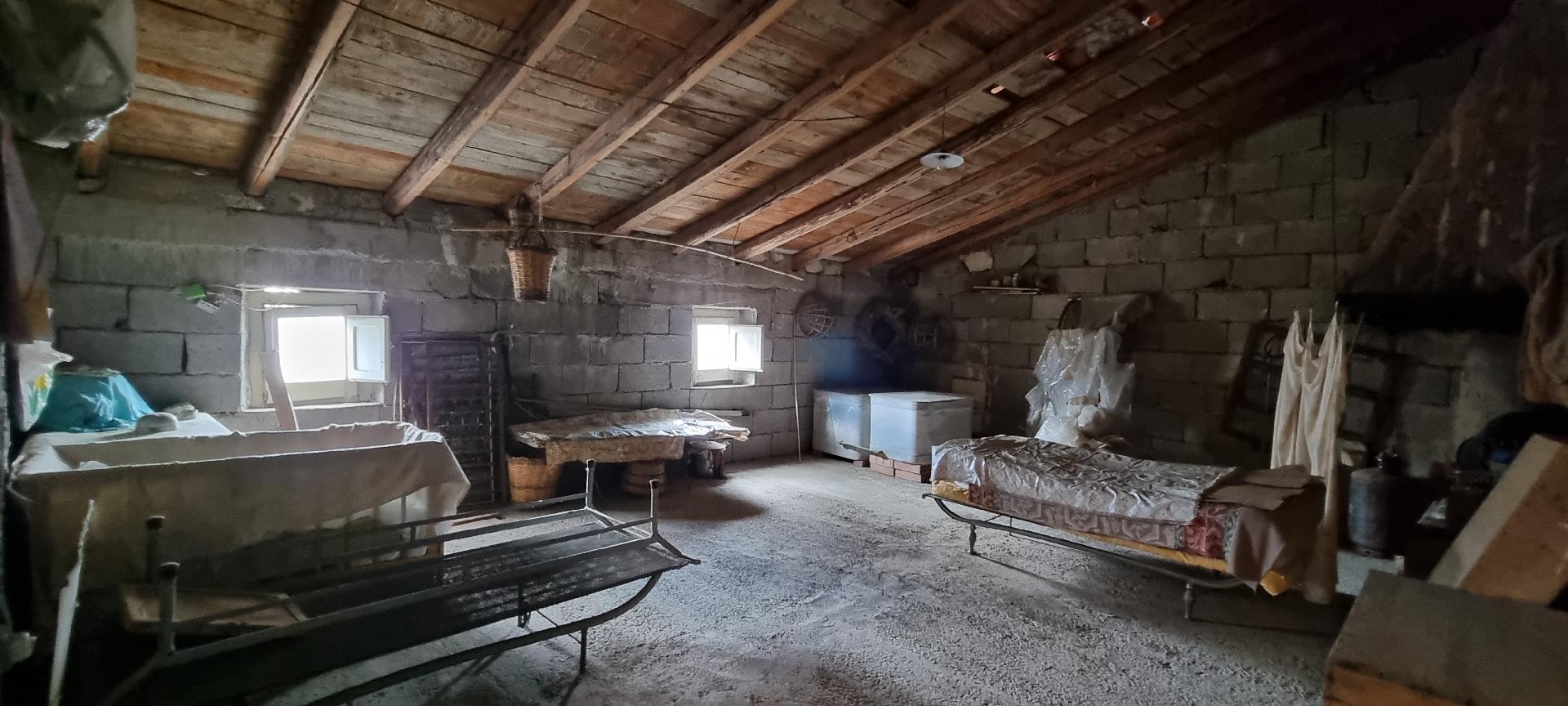 Casa singola in Vendita a Palazzo Adriano Centro storico (Palermo)