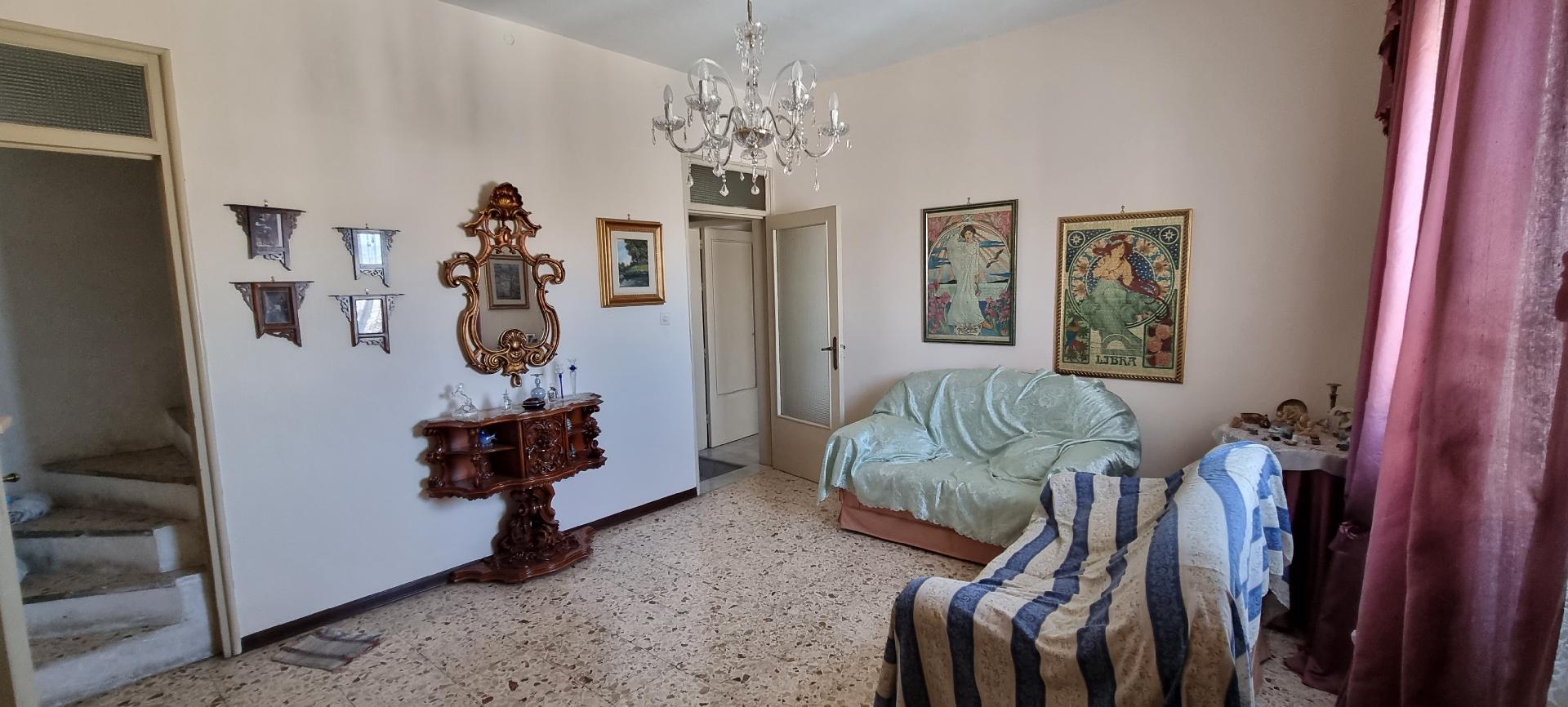 Appartamento in Vendita a Chiusa Sclafani centro storico (Palermo)