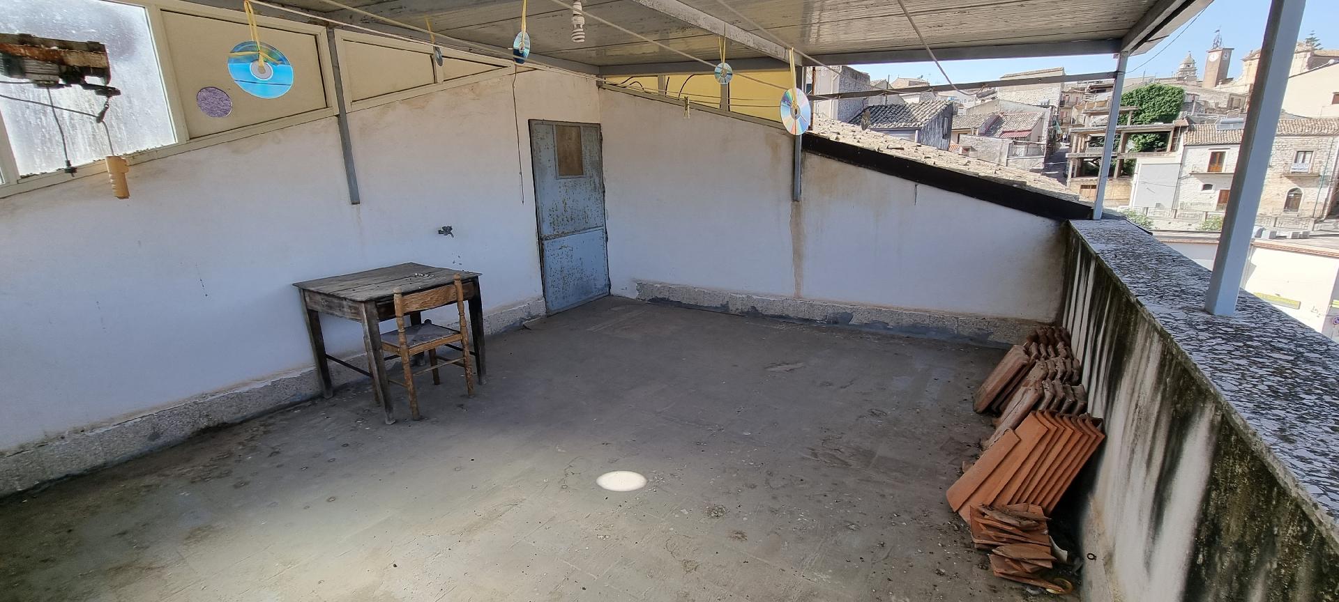 Appartamento in Vendita a Chiusa Sclafani centro storico (Palermo)