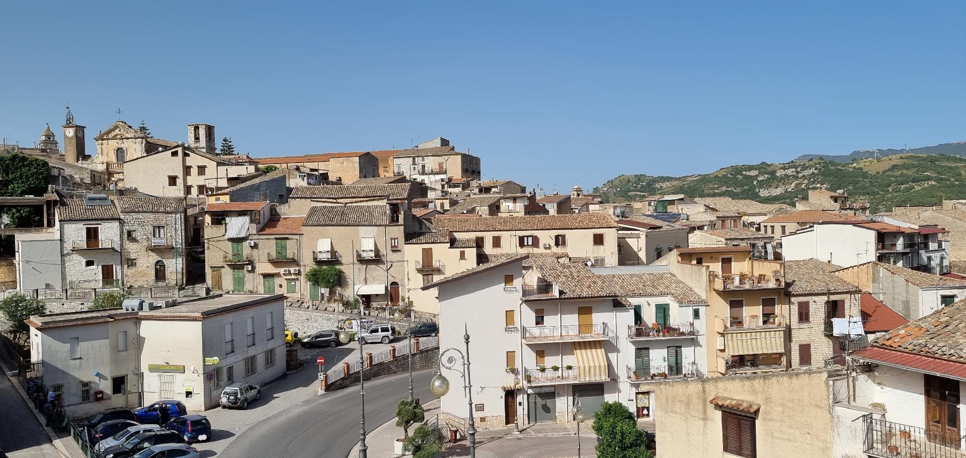 Appartamento in Vendita a Chiusa Sclafani centro storico (Palermo)