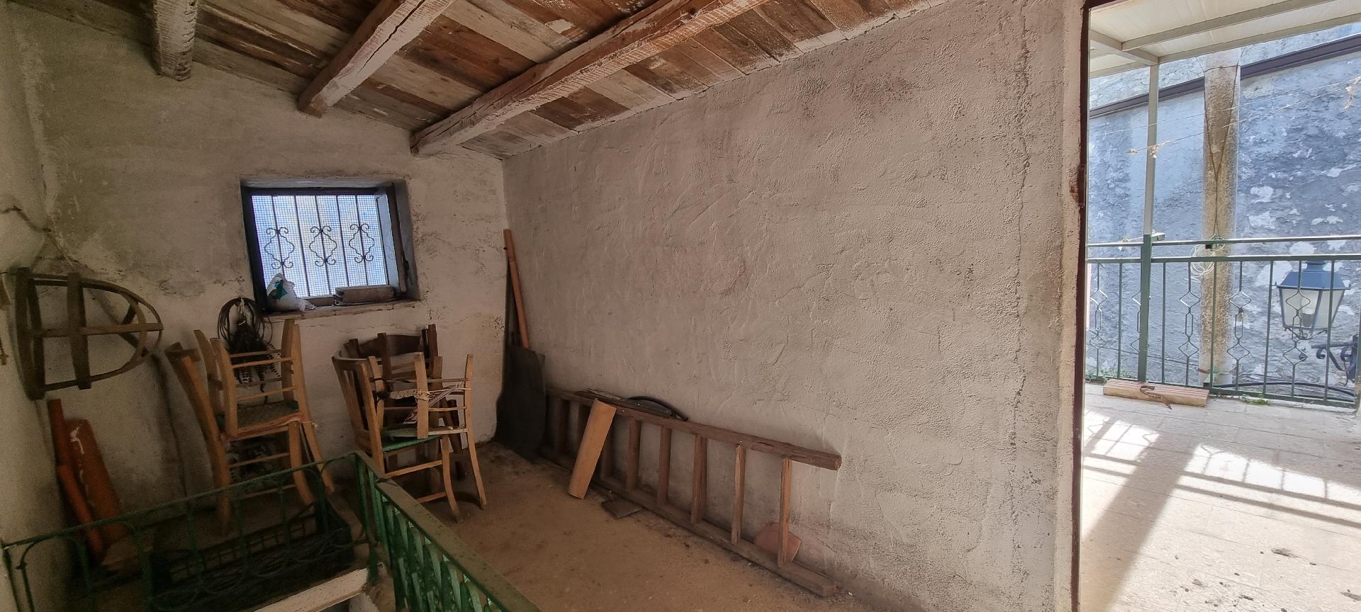 Casa singola in Vendita a Giuliana Centro Storico (Palermo)