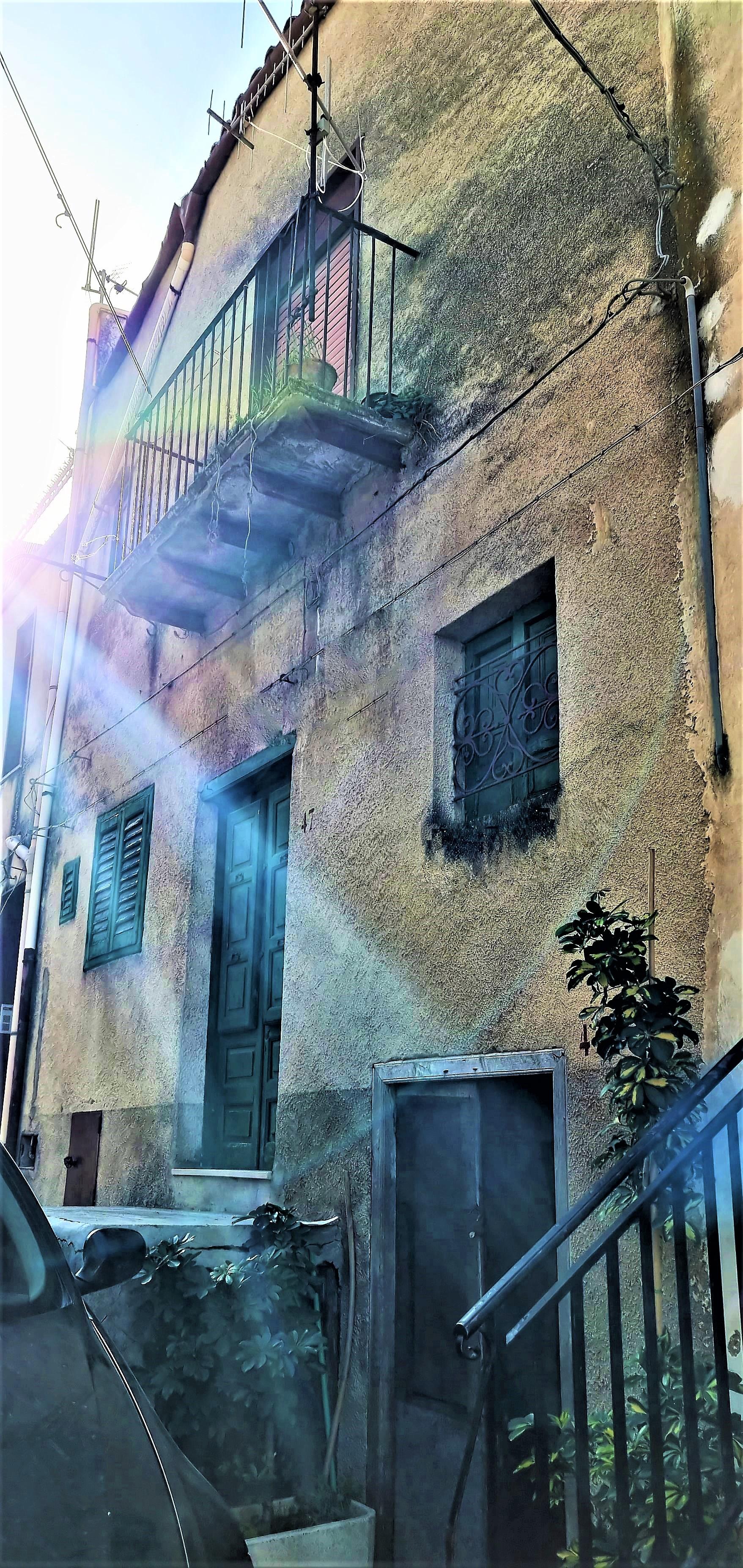 Casa singola in Vendita a Giuliana Centro Storico (Palermo)