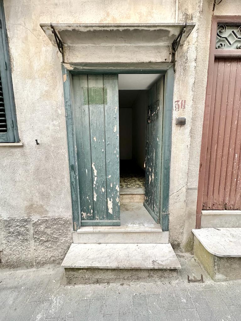 Casa singola in Vendita a Giuliana Centro Storico (Palermo)