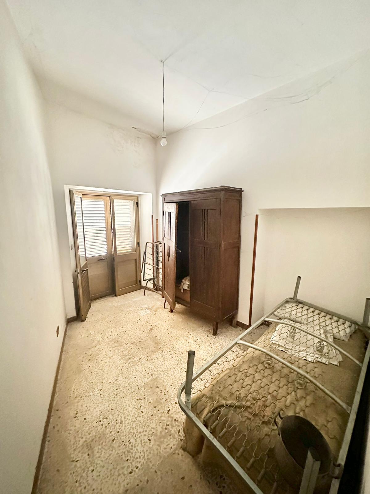 Casa singola in Vendita a Giuliana Centro Storico (Palermo)