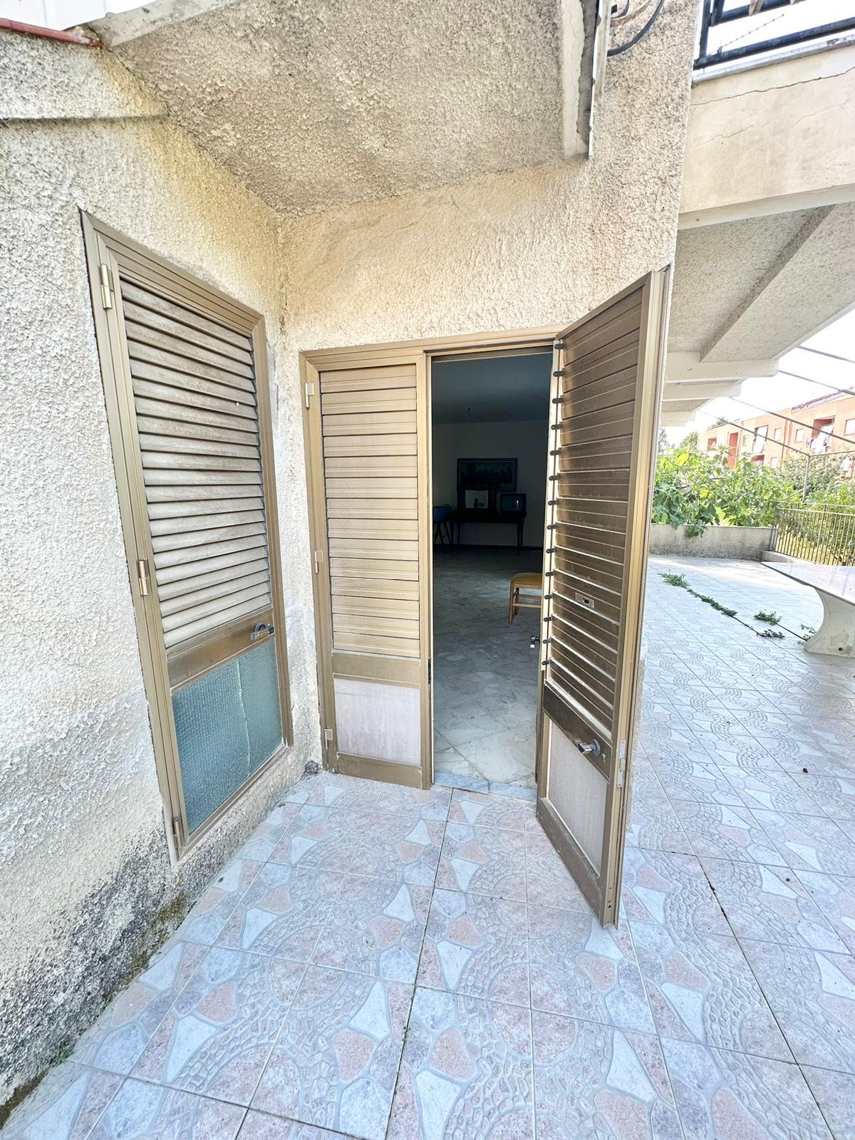 Villa in Vendita a Palazzo Adriano (Palermo)