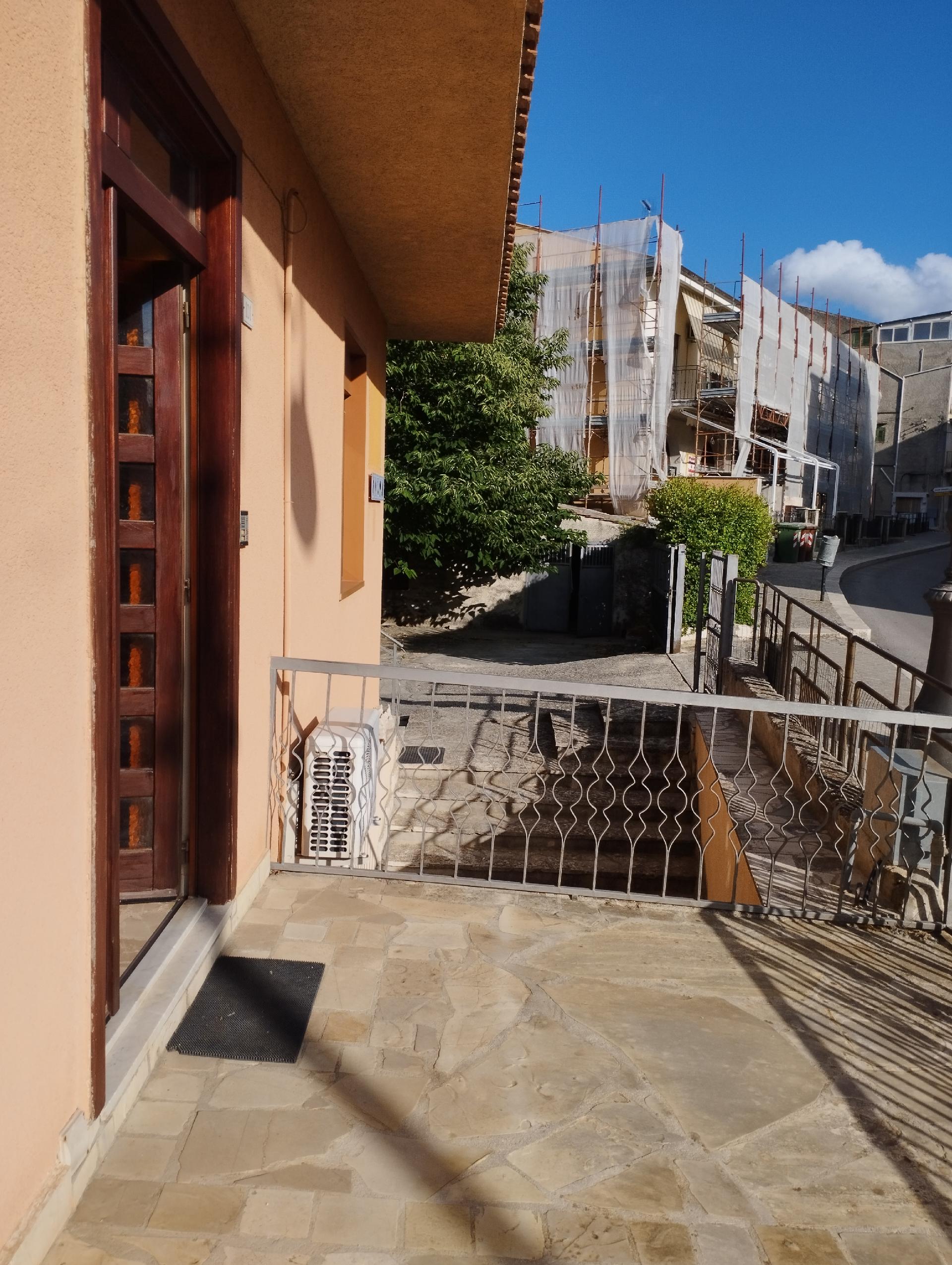 B&B in Vendita a Chiusa Sclafani Via Ungheria (Palermo)