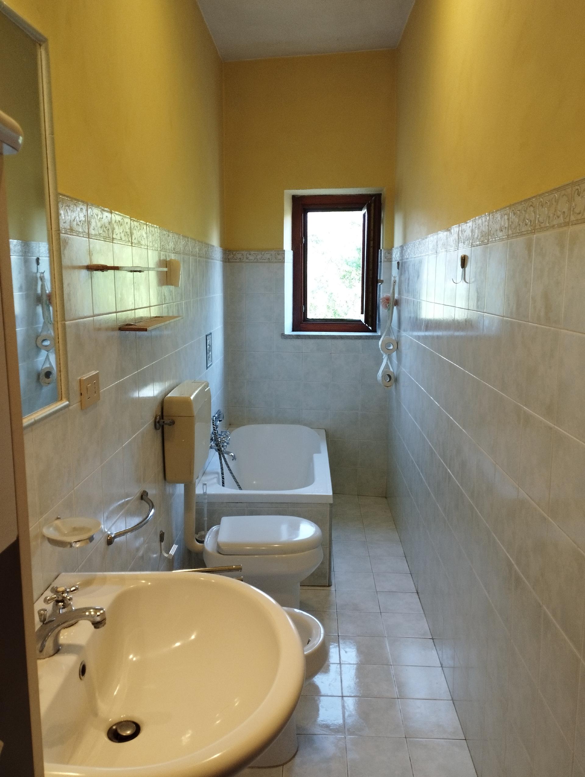 B&B in Vendita a Chiusa Sclafani Via Ungheria (Palermo)