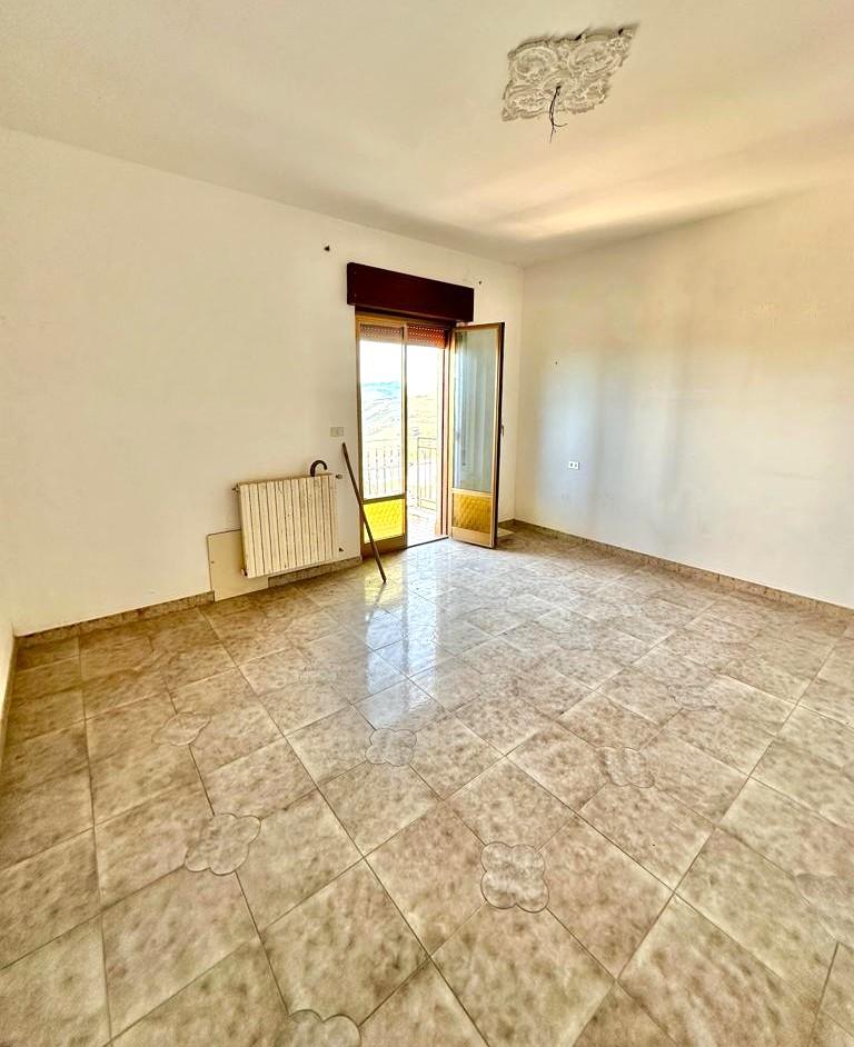 Casa singola in Vendita a Contessa Entellina Centro Storico (Palermo)