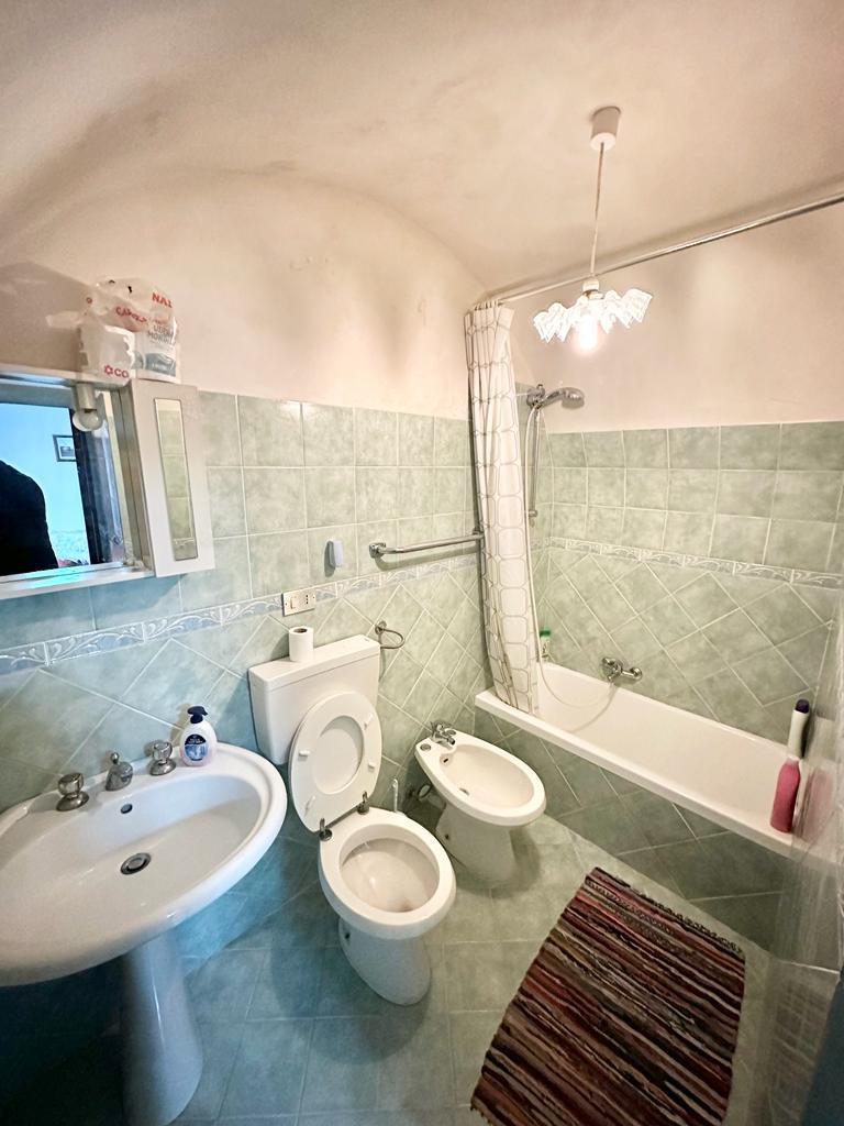 Appartamento in Vendita a Palazzo Adriano Centro storico (Palermo)