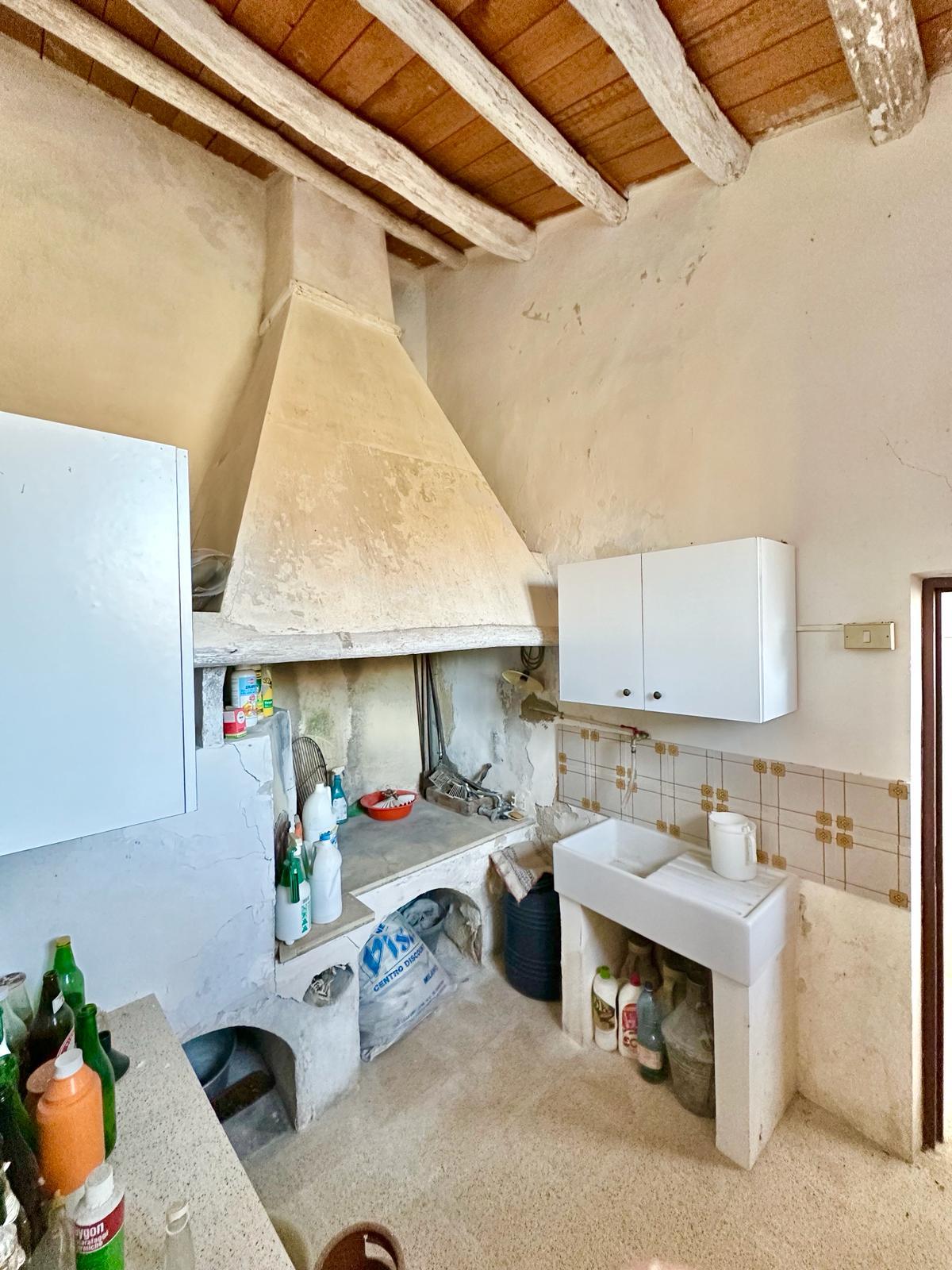 Rustico di campagna in Vendita a Chiusa Sclafani C.da Roccazzo (Palermo)