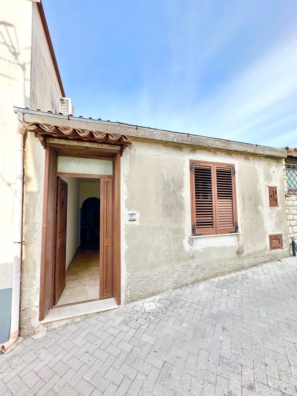Casa singola in Vendita a Chiusa Sclafani San Leonardo (Palermo)