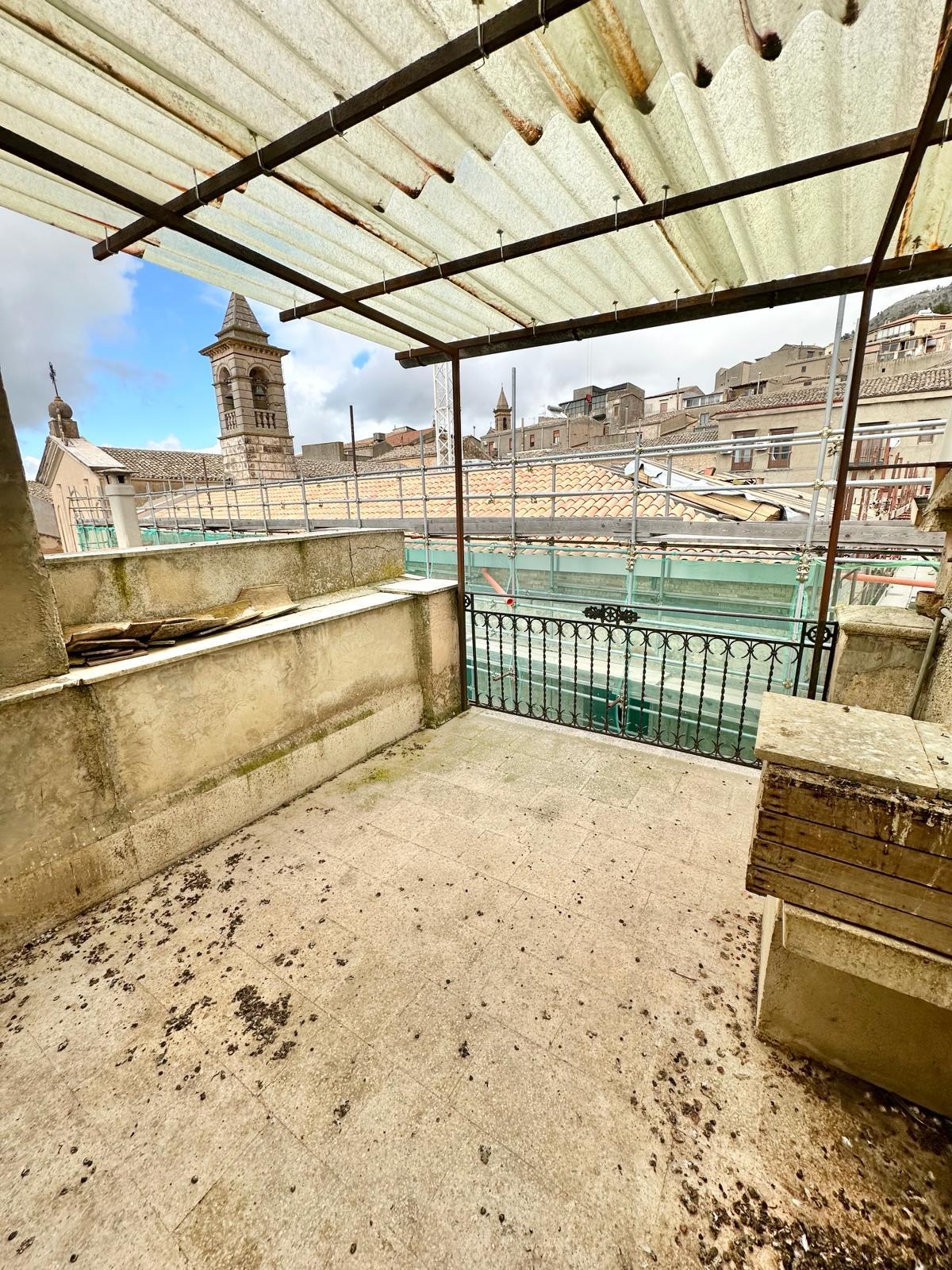 Casa singola in Vendita a Bisacquino Centro Storico (Palermo)