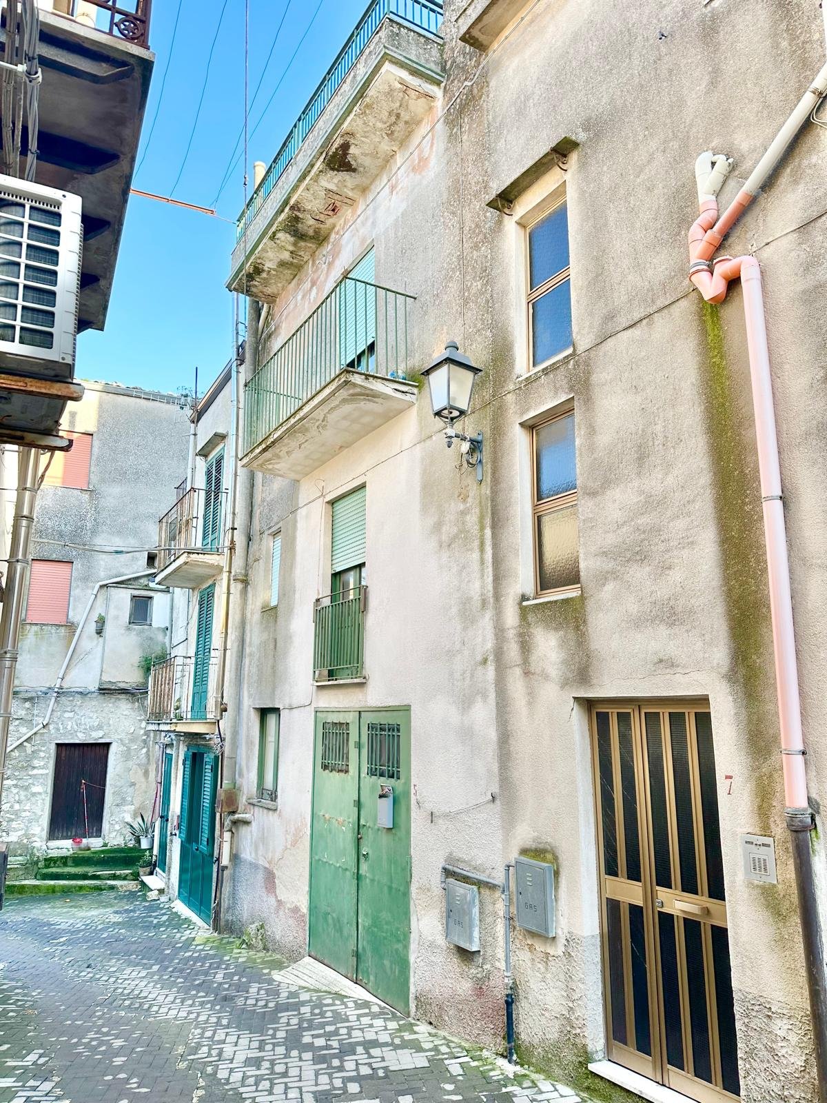 Casa singola in Vendita a Giuliana Centro Storico (Palermo)