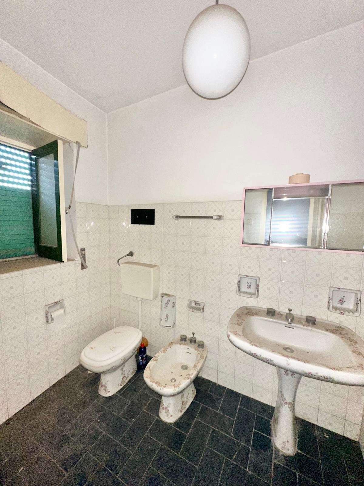 Casa singola in Vendita a Giuliana Centro Storico (Palermo)