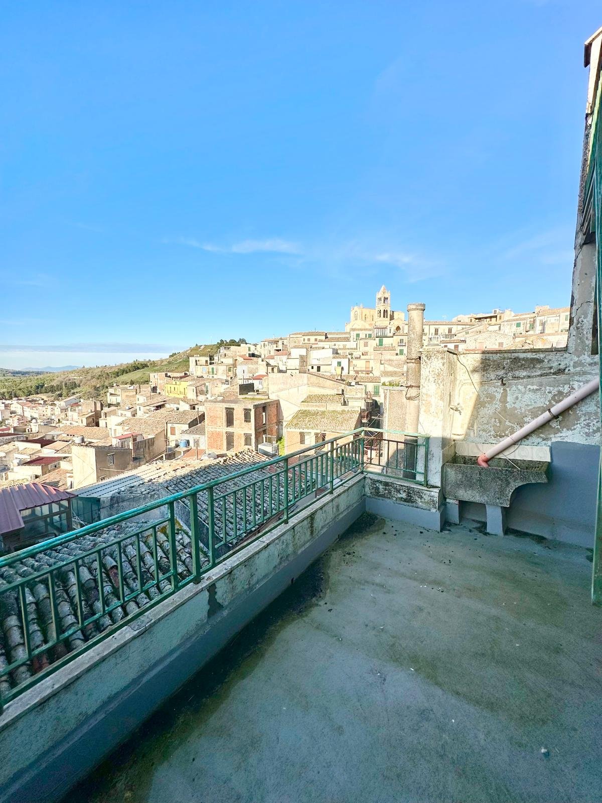 Casa singola in Vendita a Giuliana Centro Storico (Palermo)
