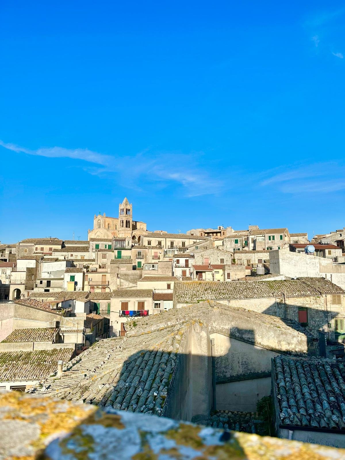 Casa singola in Vendita a Giuliana Centro Storico (Palermo)