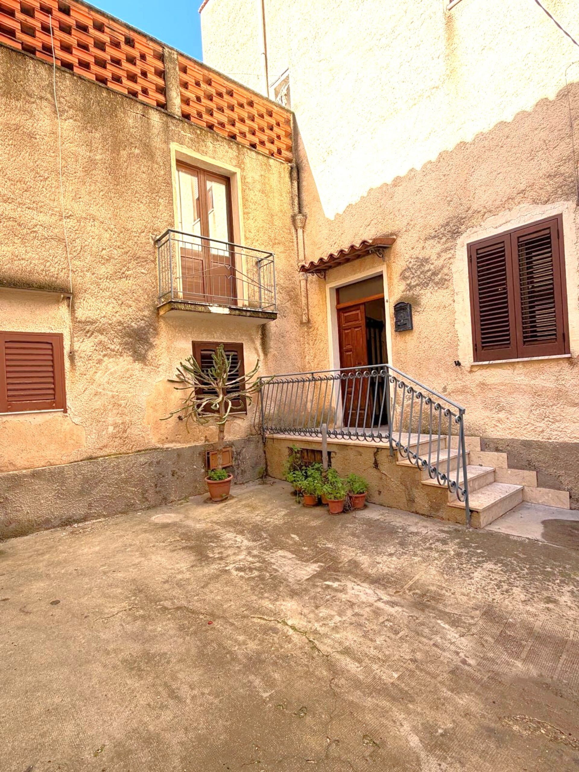 Casa singola in Vendita a Sambuca di Sicilia (Agrigento)