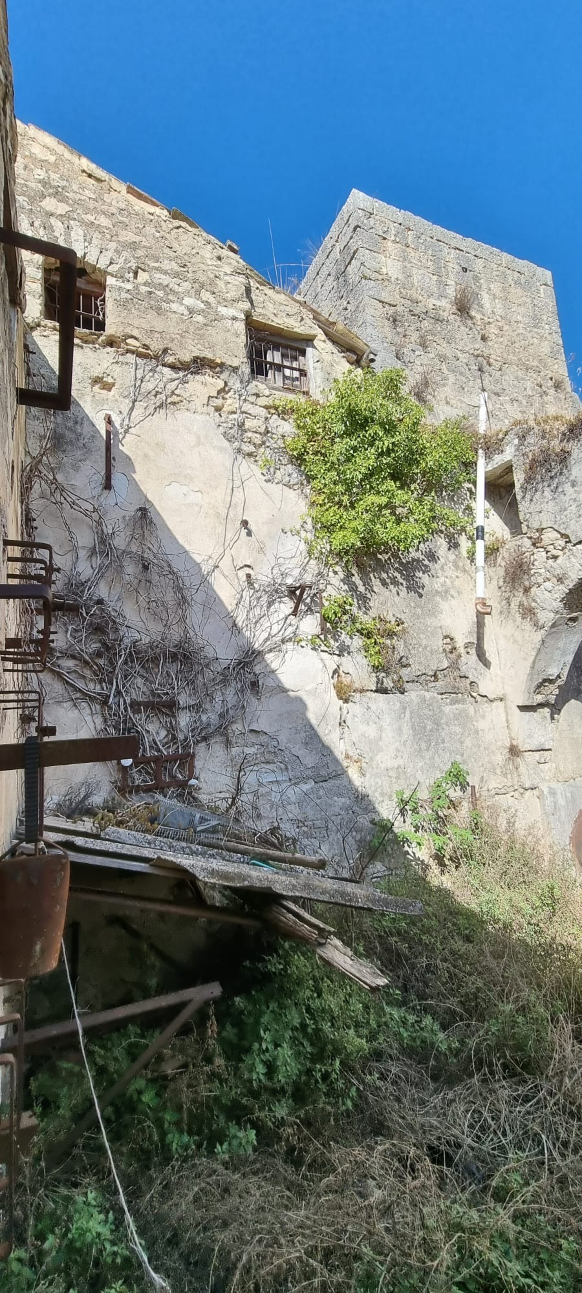 Rustico di campagna in Vendita a Prizzi (Palermo)