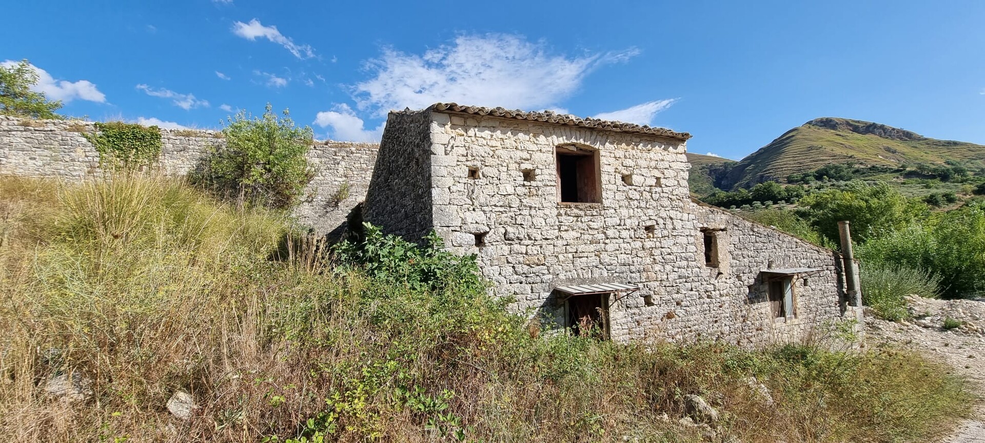 Rustico di campagna in Vendita a Prizzi (Palermo)