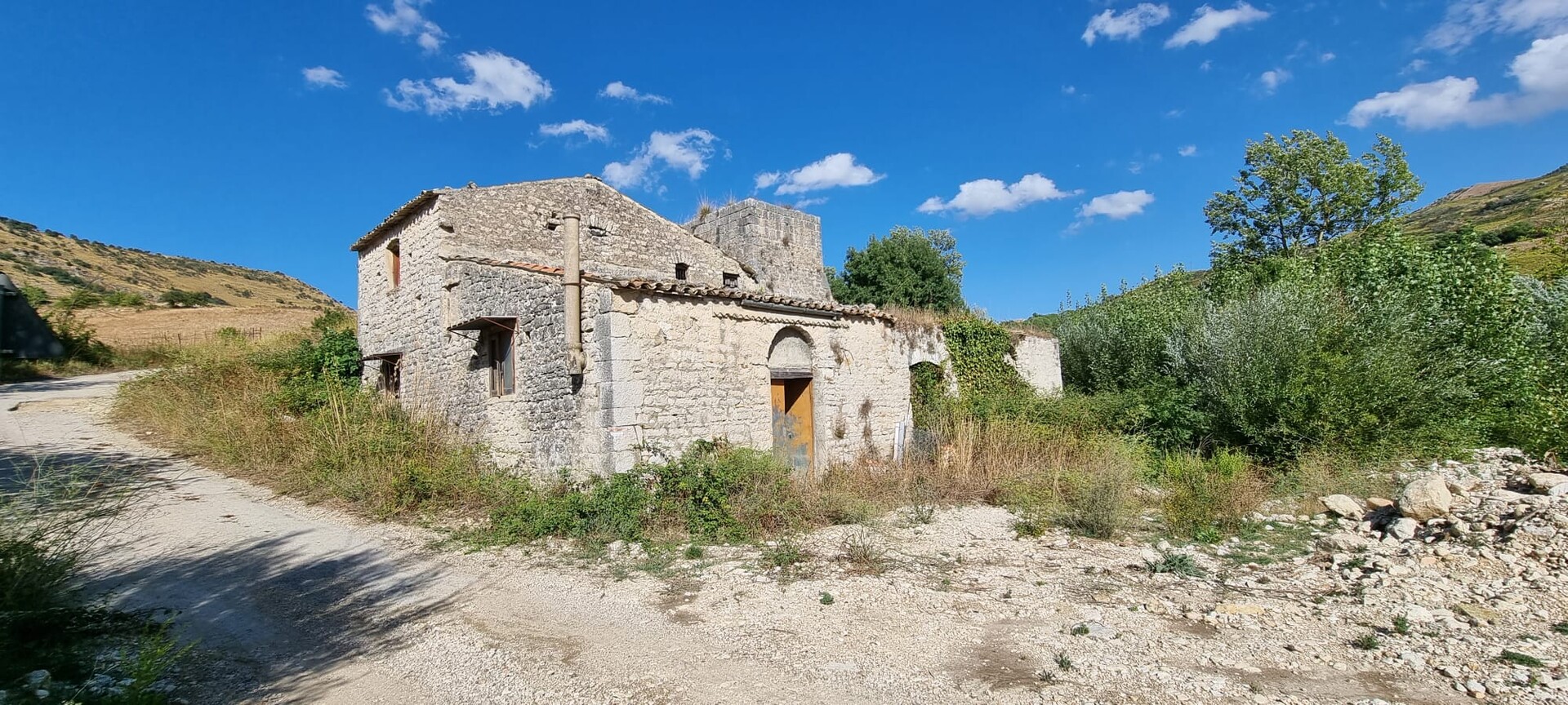 Rustico di campagna in Vendita a Prizzi (Palermo)