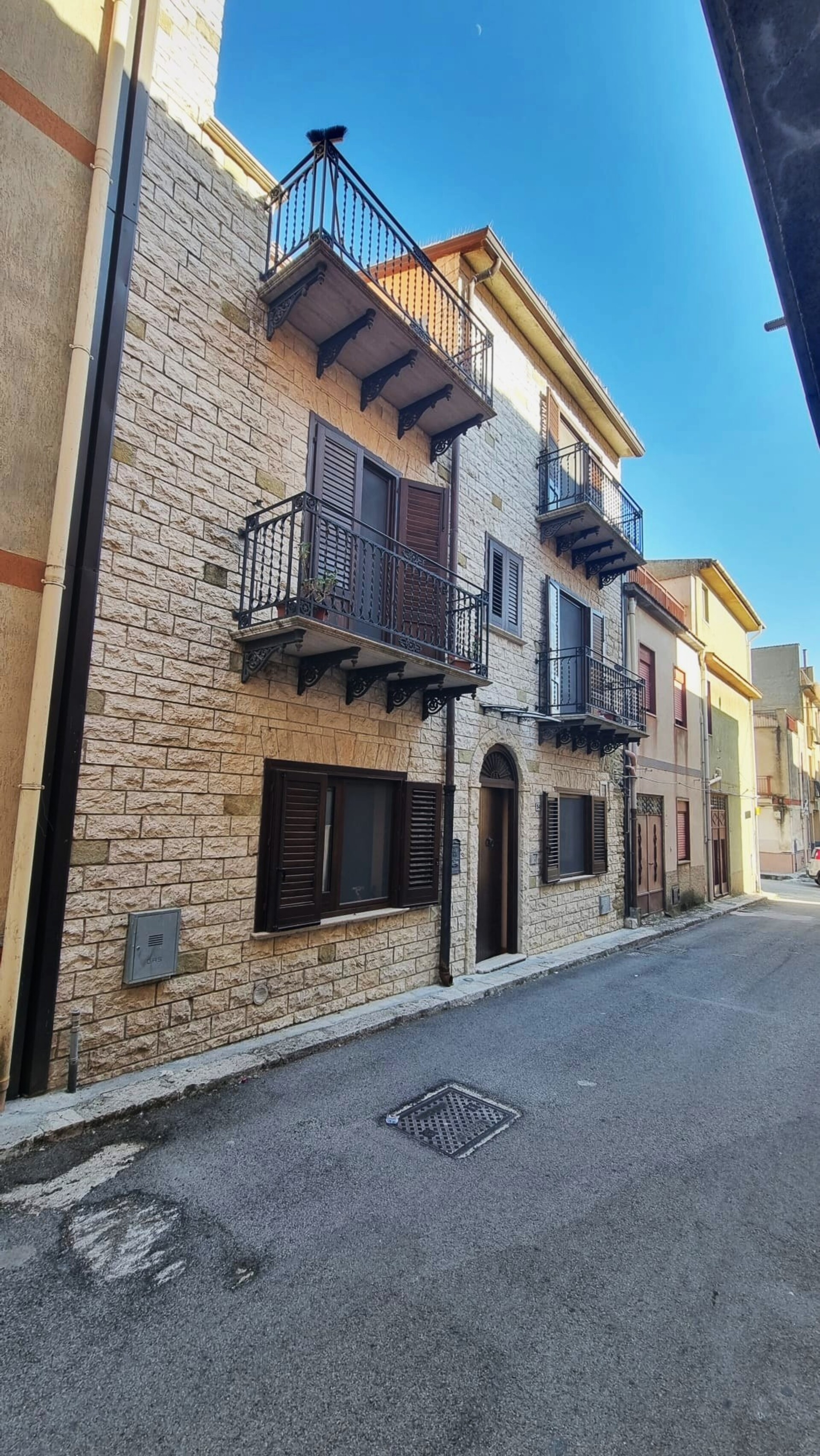 Casa singola in Vendita a Campofiorito (Palermo)