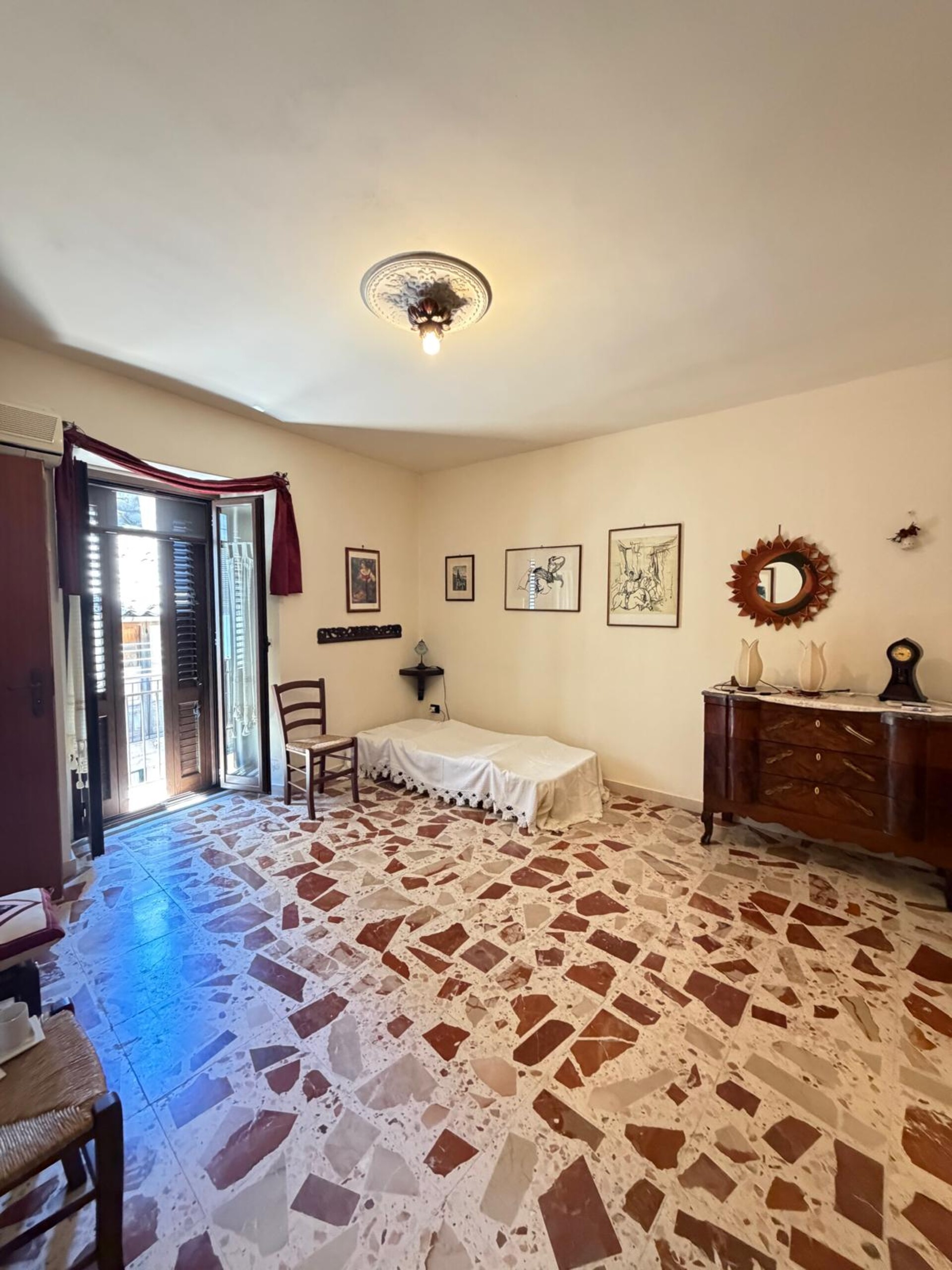 Casa singola in Vendita a Chiusa Sclafani (Palermo)