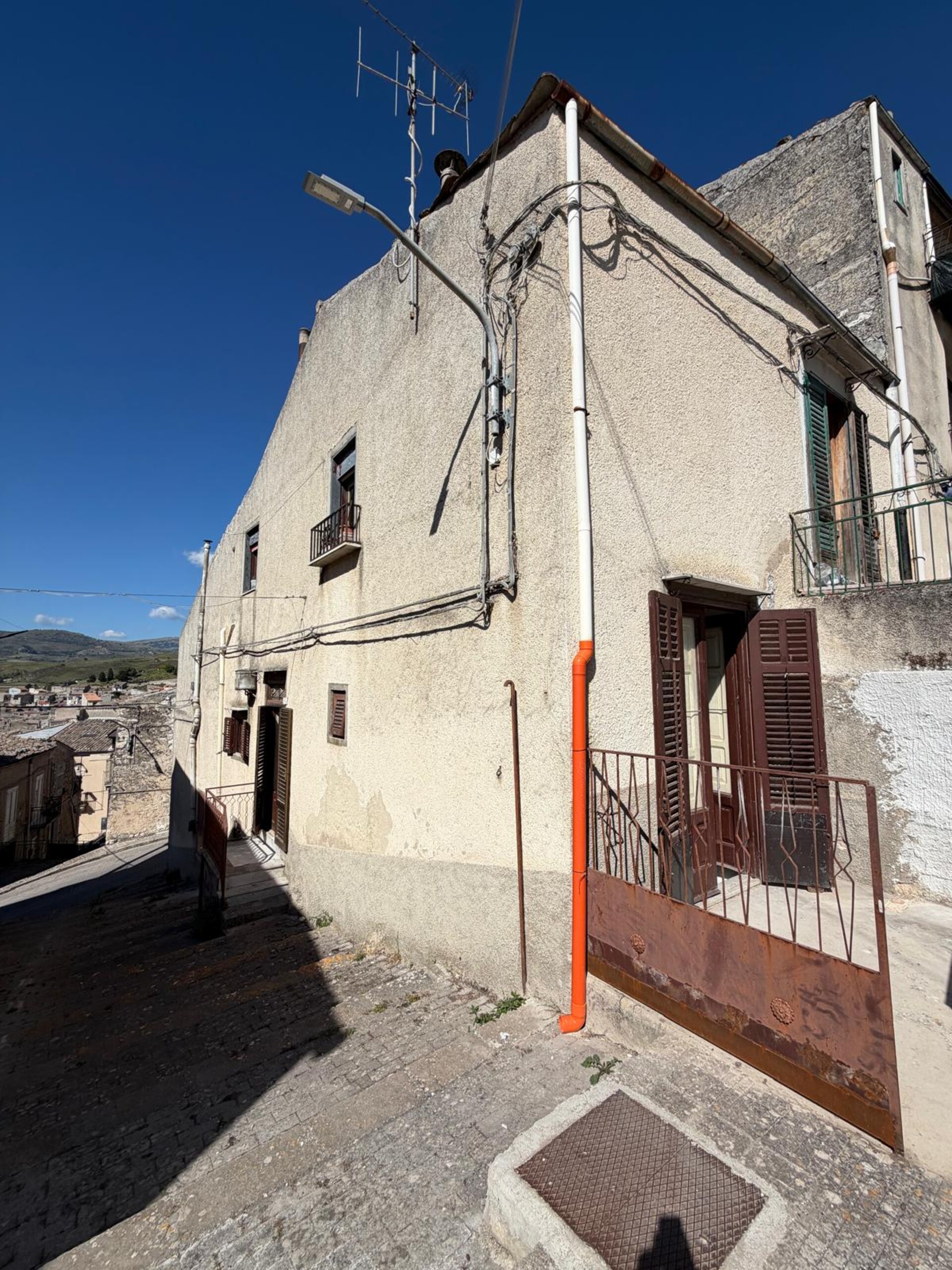 Appartamento in Vendita a Chiusa Sclafani (Palermo)