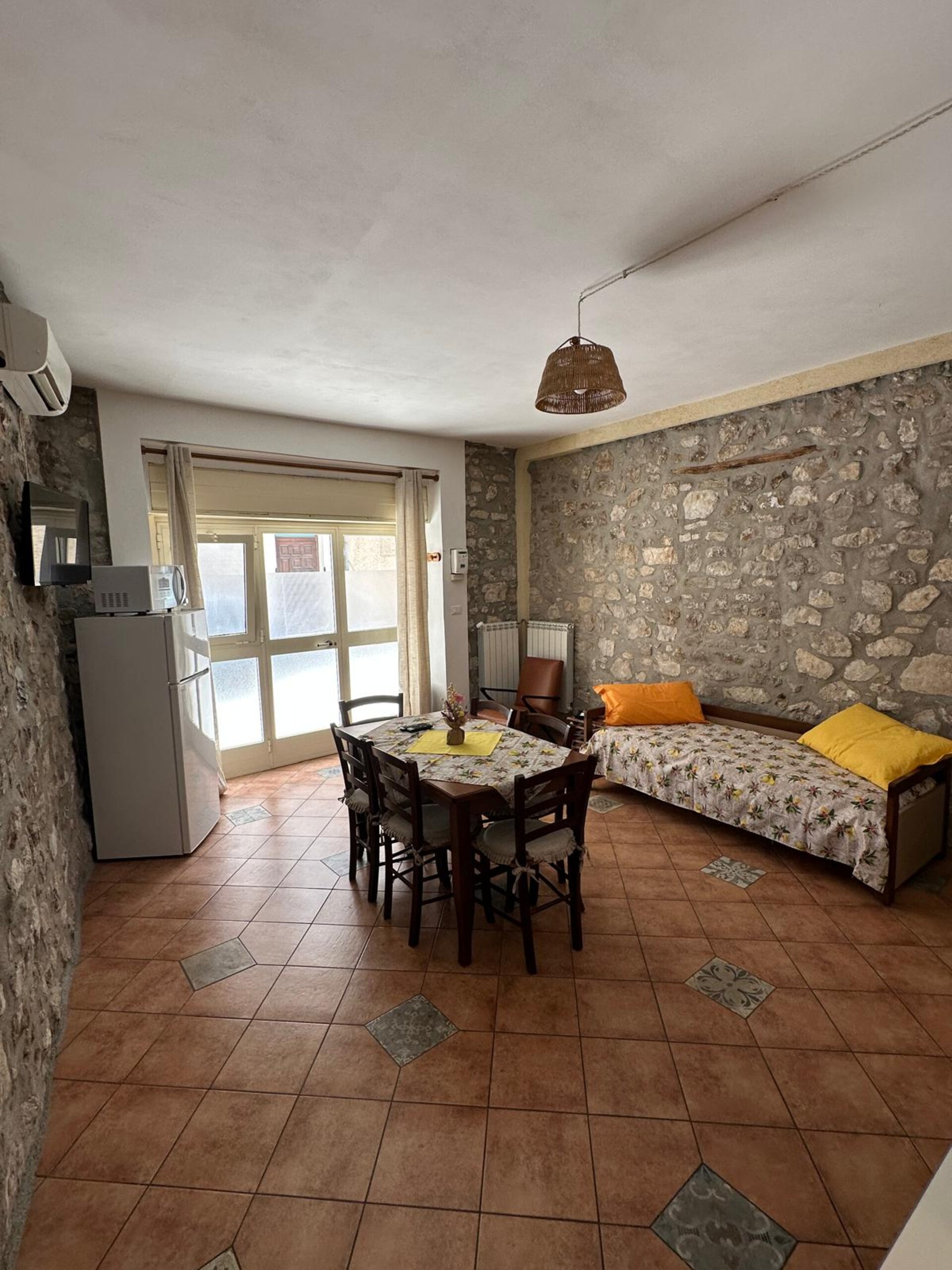 Casa singola in Vendita a Palazzo Adriano (Palermo)