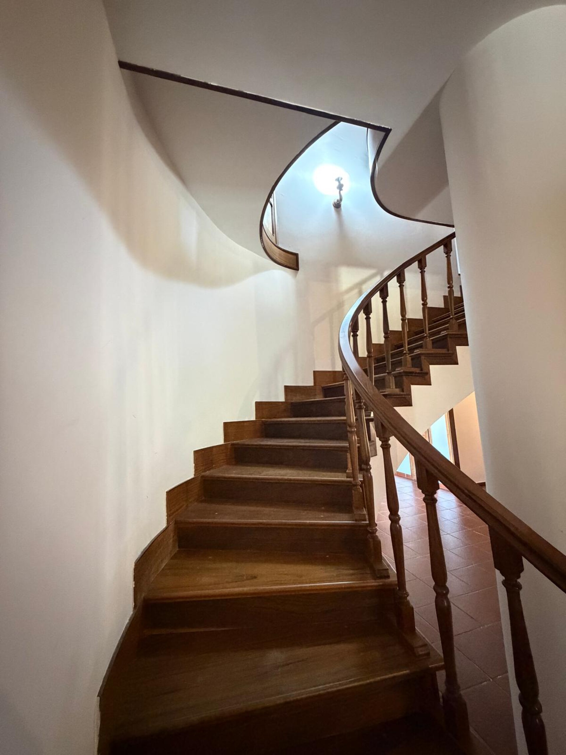 Villa in Vendita a Contessa Entellina (Palermo)