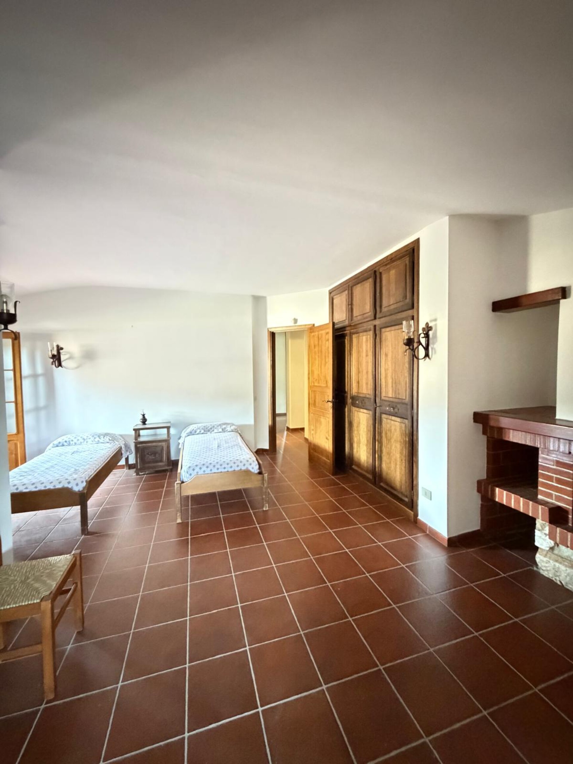 Villa in Vendita a Contessa Entellina (Palermo)