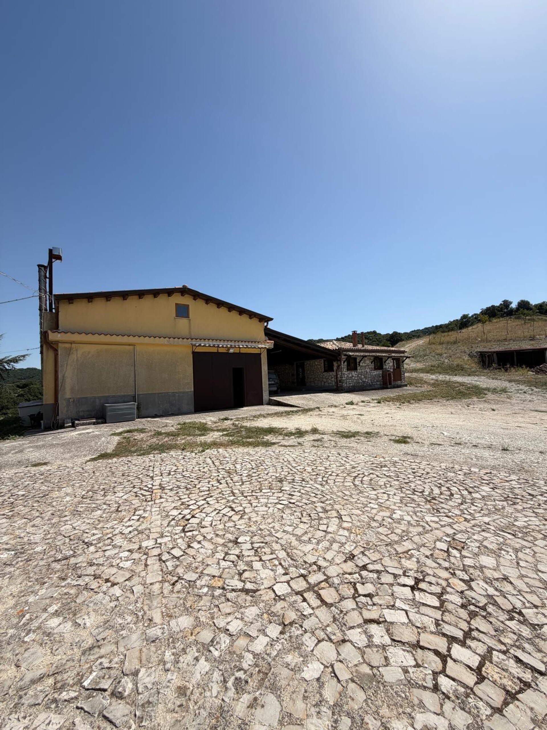 Villa in Vendita a Contessa Entellina (Palermo)