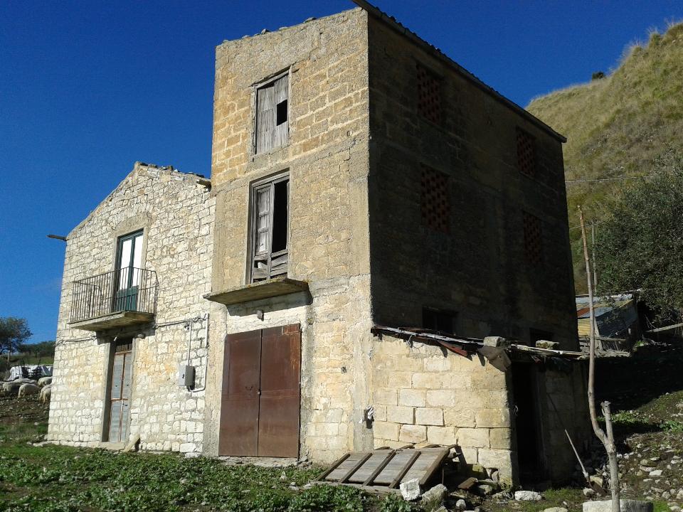 Terreno Agricolo in Vendita a Chiusa Sclafani C.da Fontanazzi (Palermo)