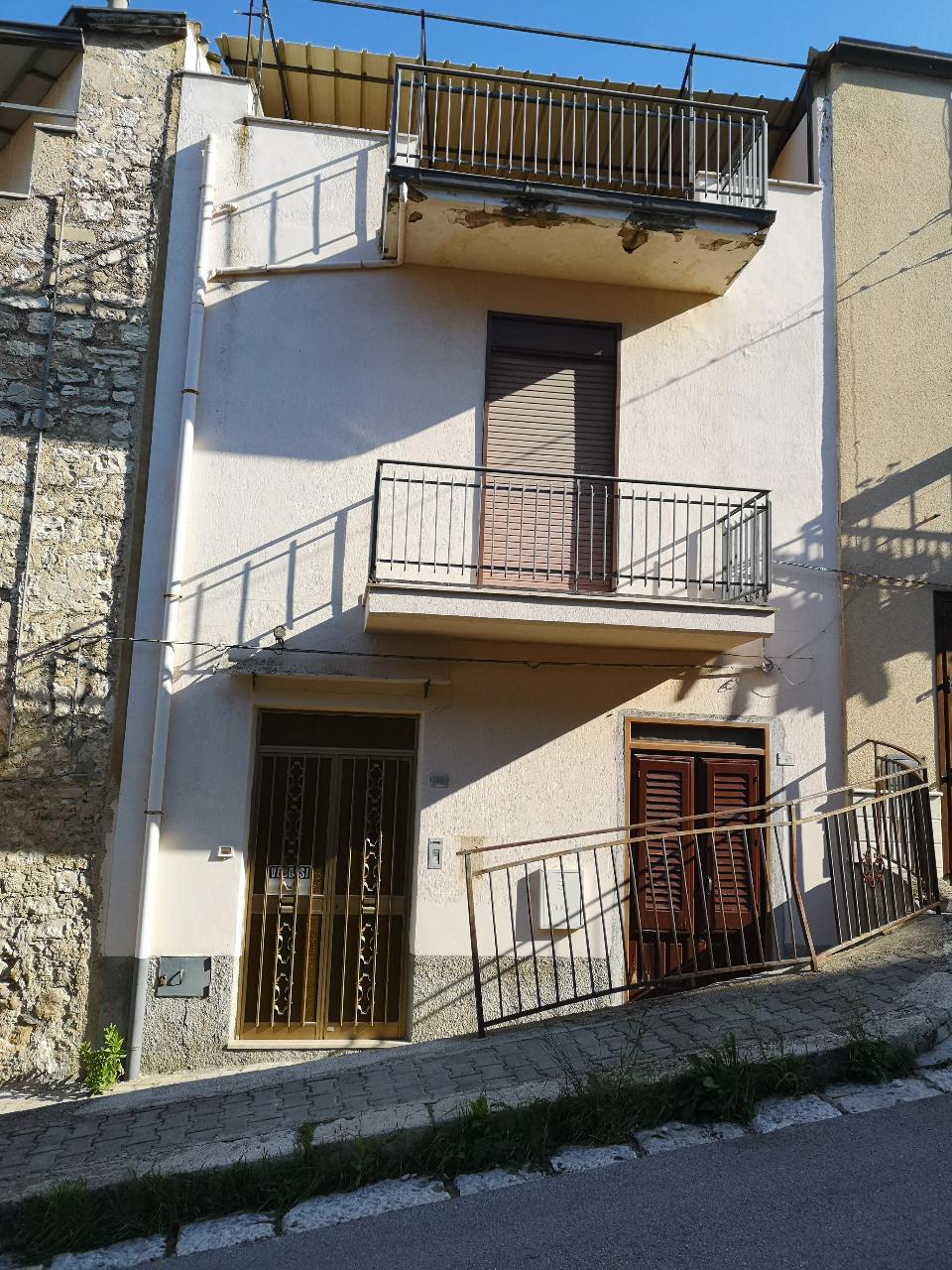 Casa singola in Vendita a Chiusa Sclafani Carmine (Palermo)