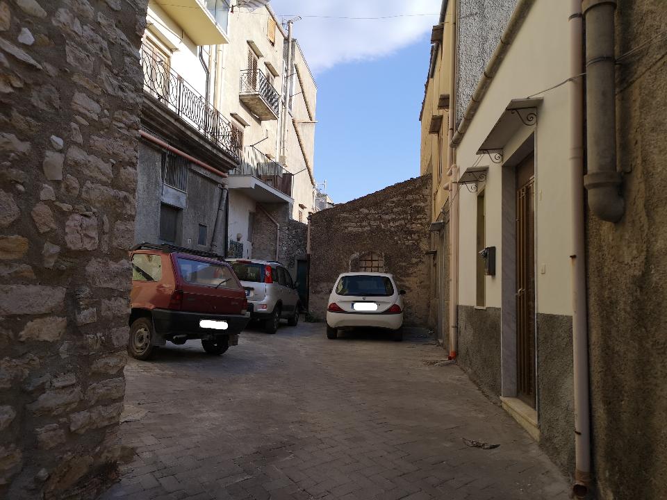 Casa singola in Vendita a Bisacquino Centro Storico (Palermo)