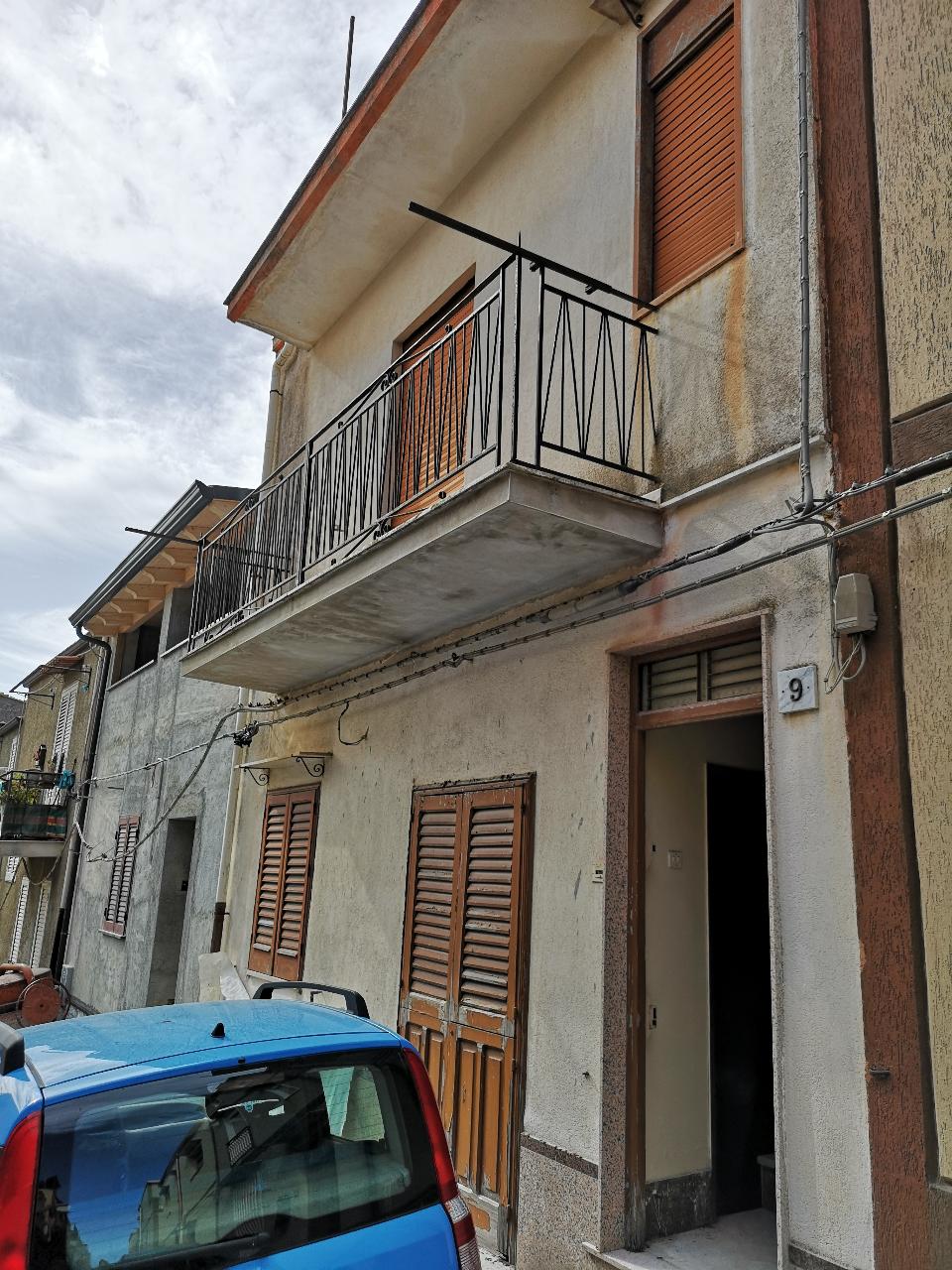 Casa singola in Vendita a Bisacquino Centro Storico (Palermo)