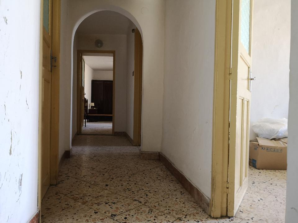 Casa singola in Vendita a Giuliana Centro Storico (Palermo)