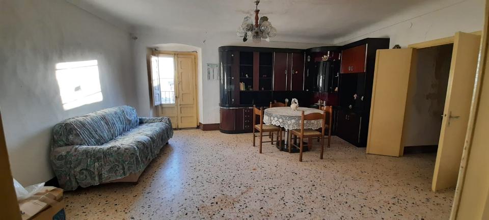 Casa singola in Vendita a Giuliana Centro Storico (Palermo)