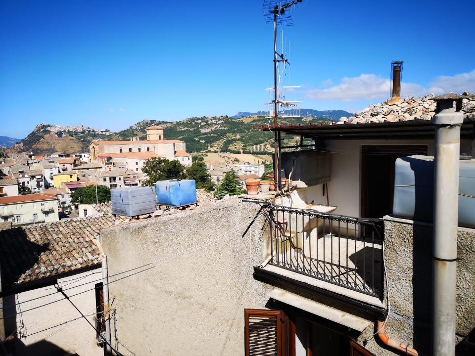 Casa singola in Vendita a Chiusa Sclafani Santa Caterina (Palermo)