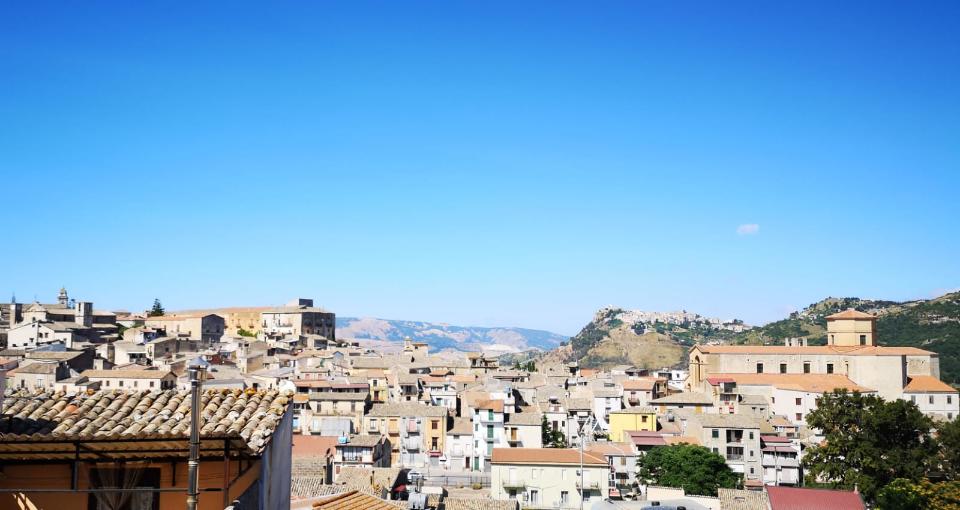 Casa singola in Vendita a Chiusa Sclafani Santa Caterina (Palermo)