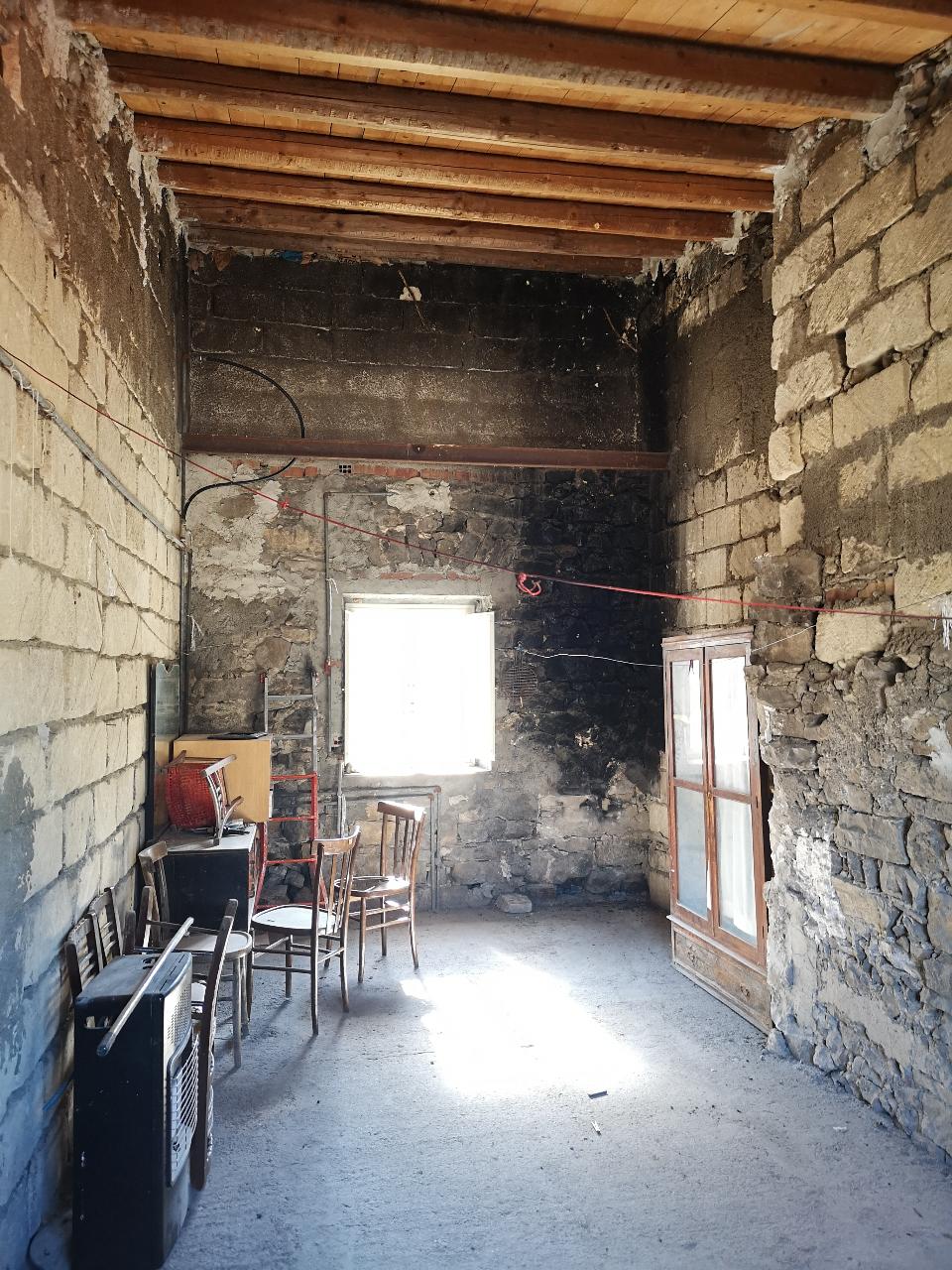 Casa singola in Vendita a Palazzo Adriano Centro storico (Palermo)
