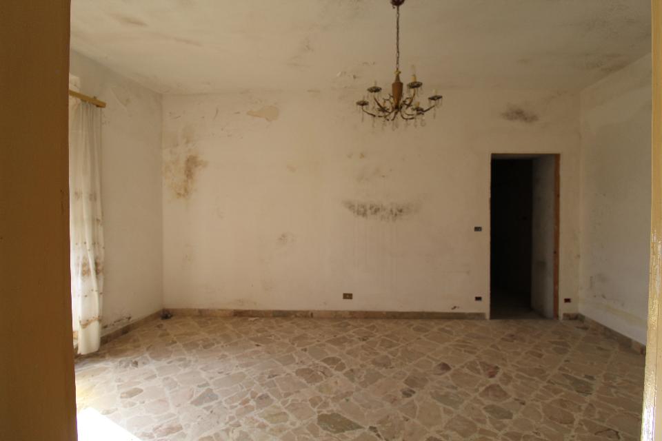 Casa singola in Vendita a Giuliana Centro Storico (Palermo)