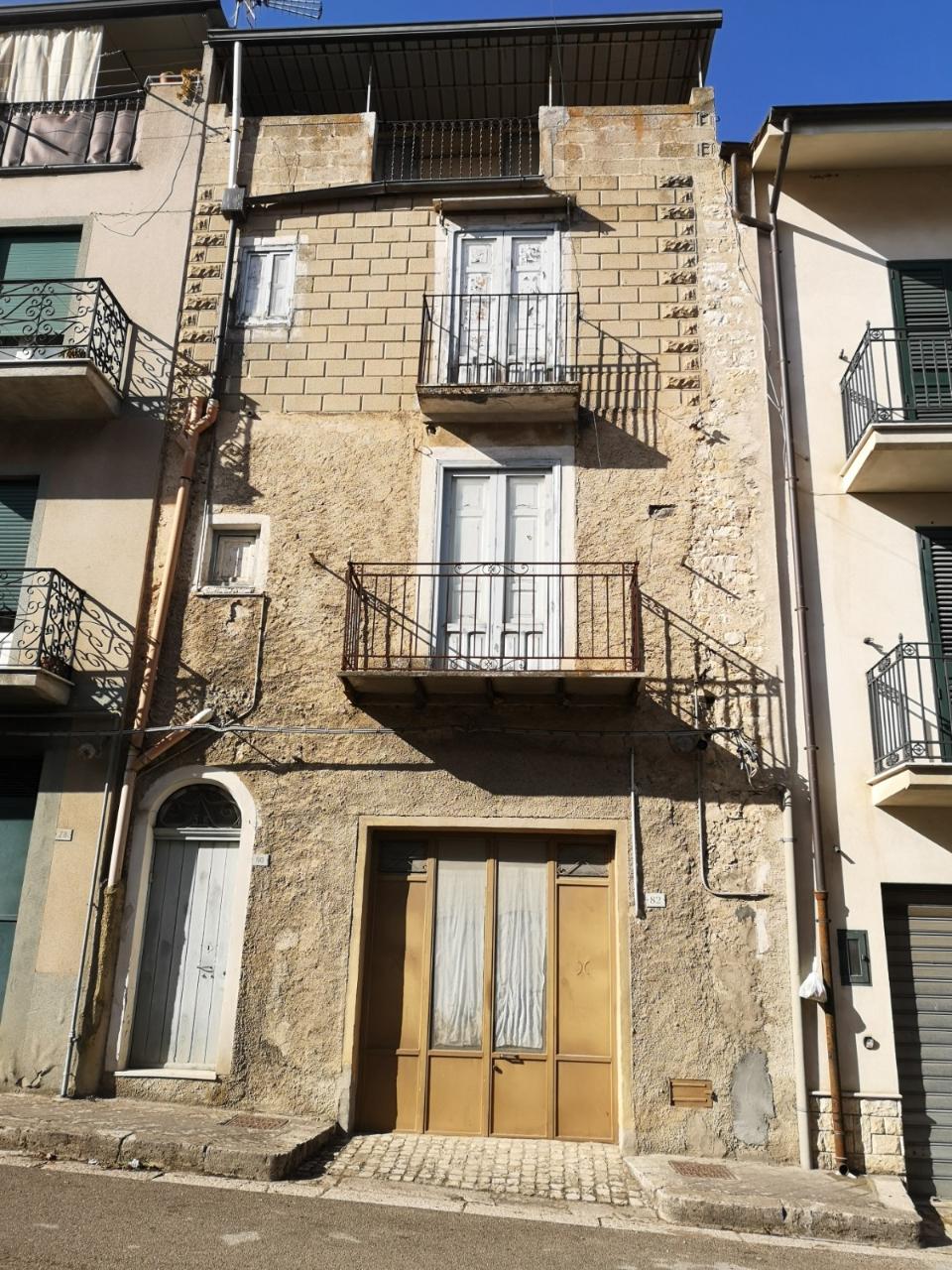 Casa singola in Vendita a Chiusa Sclafani Via Ungheria (Palermo)