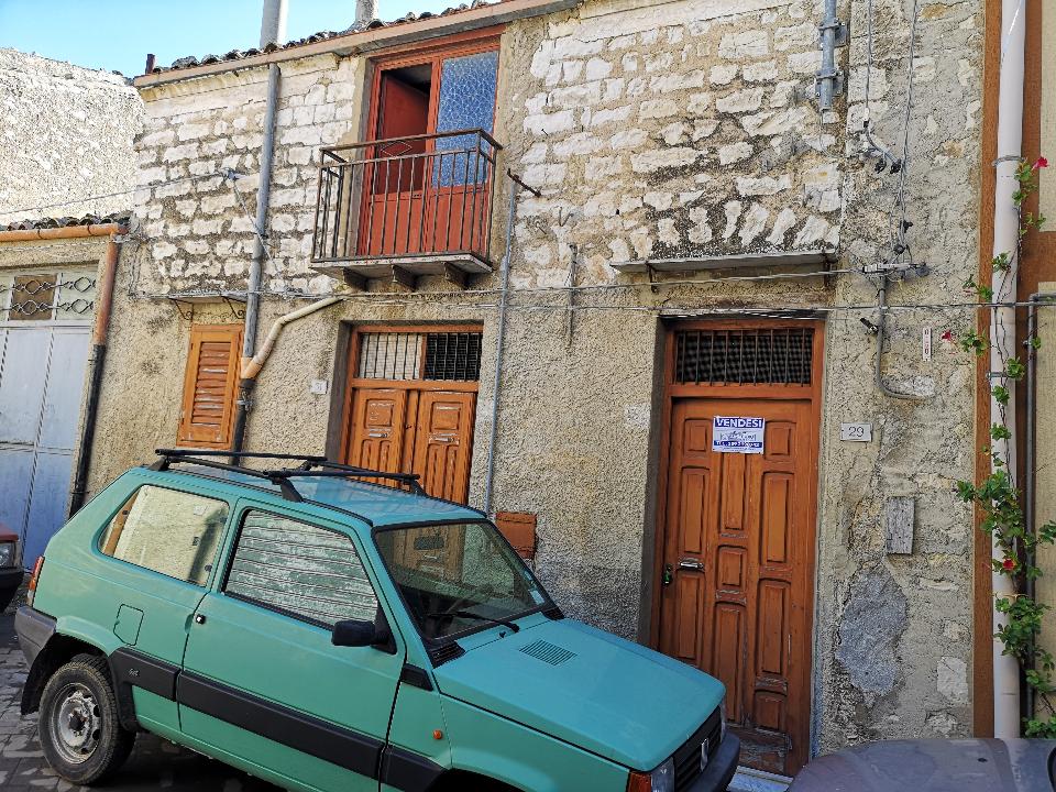 Casa singola in Vendita a Chiusa Sclafani San Michele (Palermo)