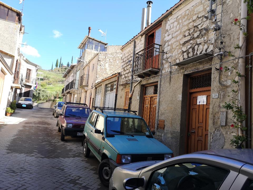 Casa singola in Vendita a Chiusa Sclafani San Michele (Palermo)