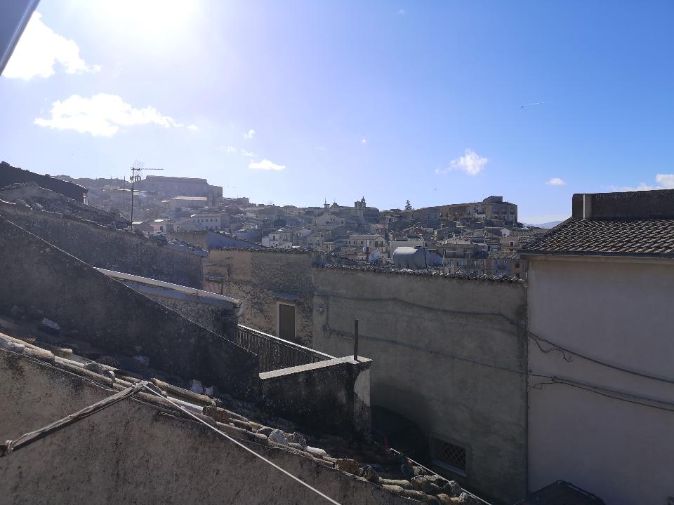 Casa singola in Vendita a Chiusa Sclafani (Palermo)