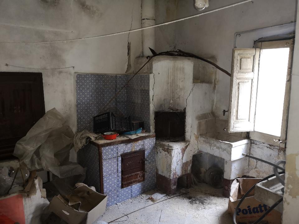 Casa singola in Vendita a Giuliana Centro Storico (Palermo)