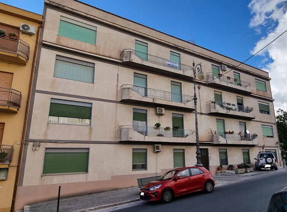 Appartamento in Vendita a Chiusa Sclafani Via Ungheria (Palermo)