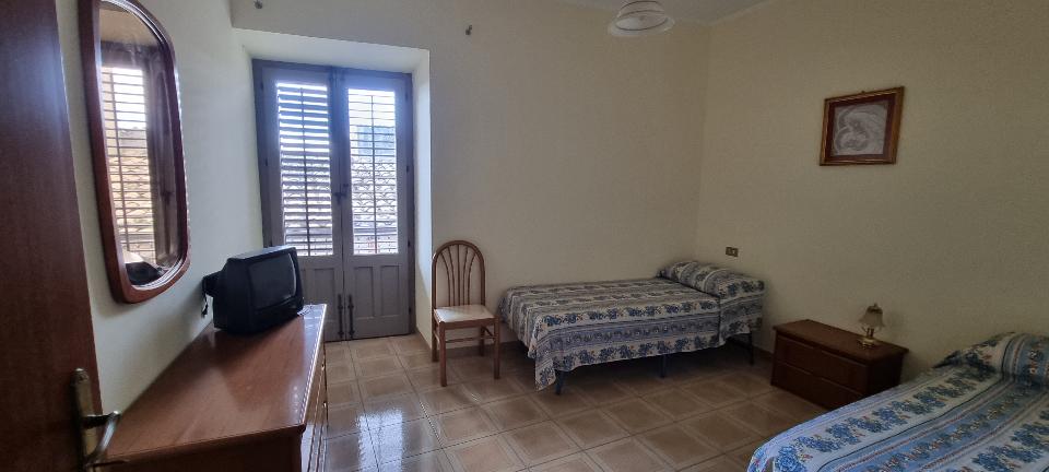 Casa singola in Vendita a Giuliana Centro Storico (Palermo)