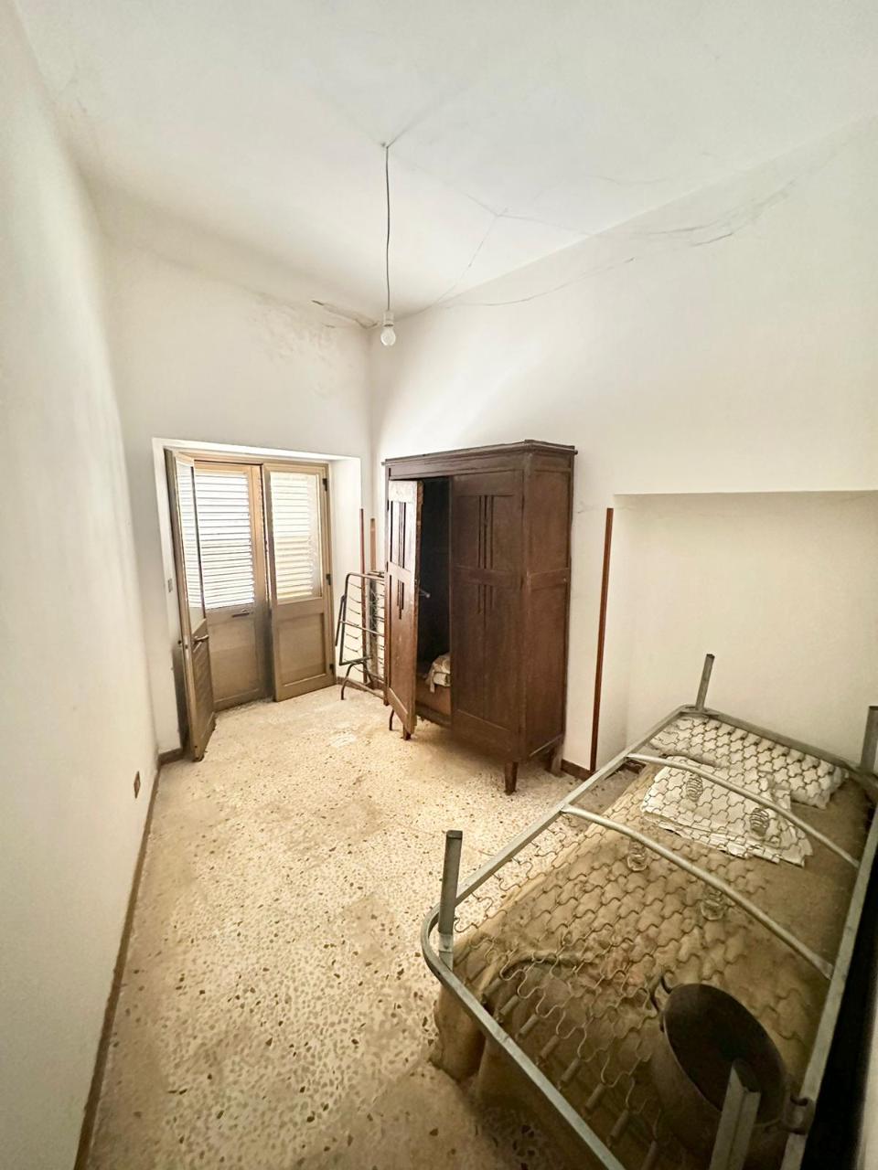 Casa singola in Vendita a Giuliana Centro Storico (Palermo)