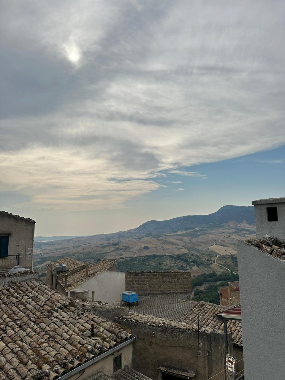 Casa singola in Vendita a Giuliana Centro Storico (Palermo)